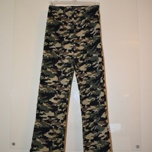 Boys fleece camo pajama bottoms